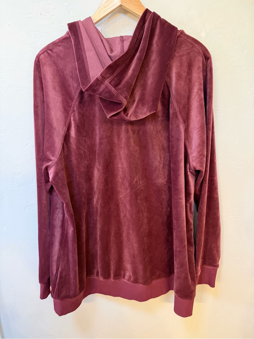 LIVI by Lane Bryant Maroon VELOUR SUIT Jacket Pants Set Plus Size 18/20 NWT - Picture 4 of 7